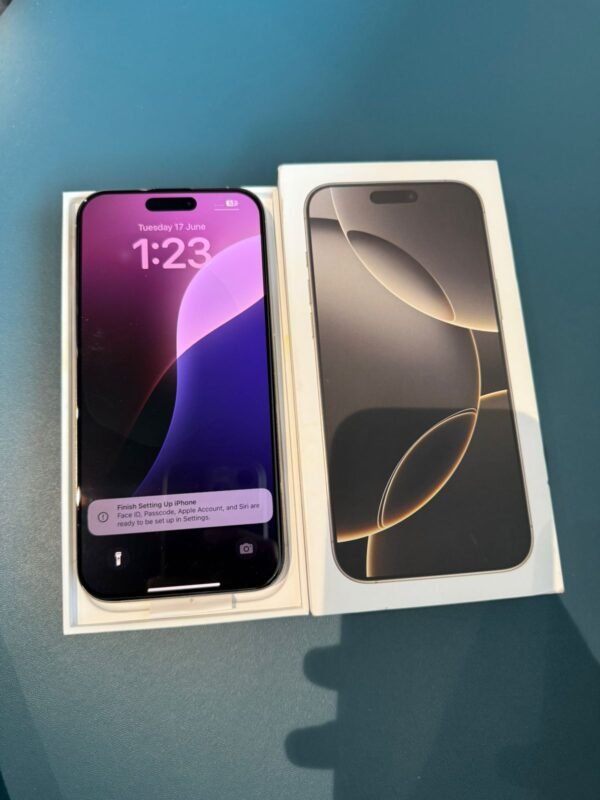 Apple iPhone 16 Pro Max (256 GB) - Image 2